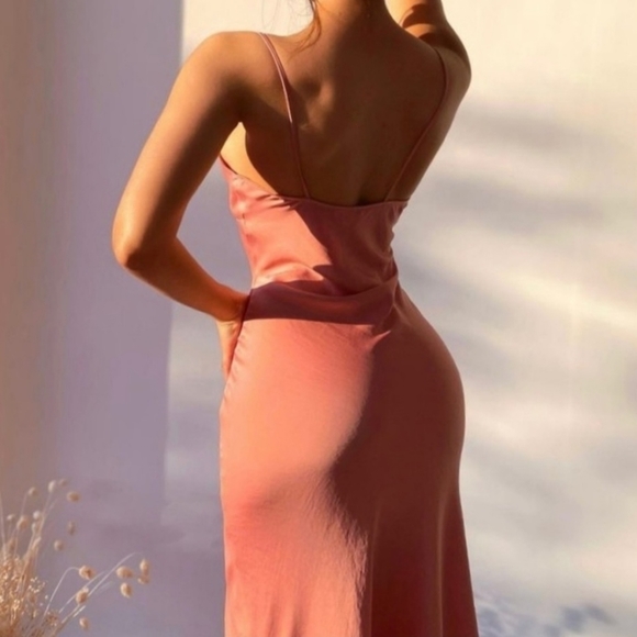 Zara Maxi Party Dress Size Medium in Dusty Pink Size  Medium - Picture 12 of 13